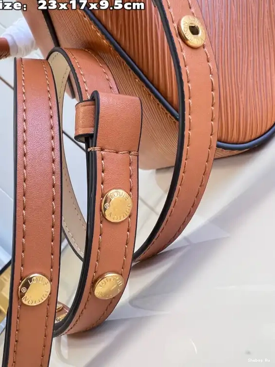 VUITTON LOUIS TWIST MM 0627